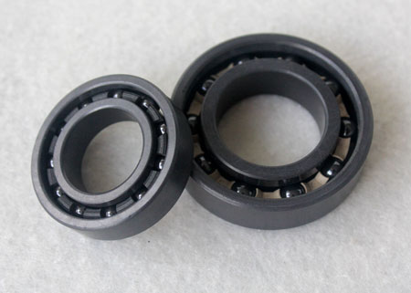 Silicon nitride ceramic bearing