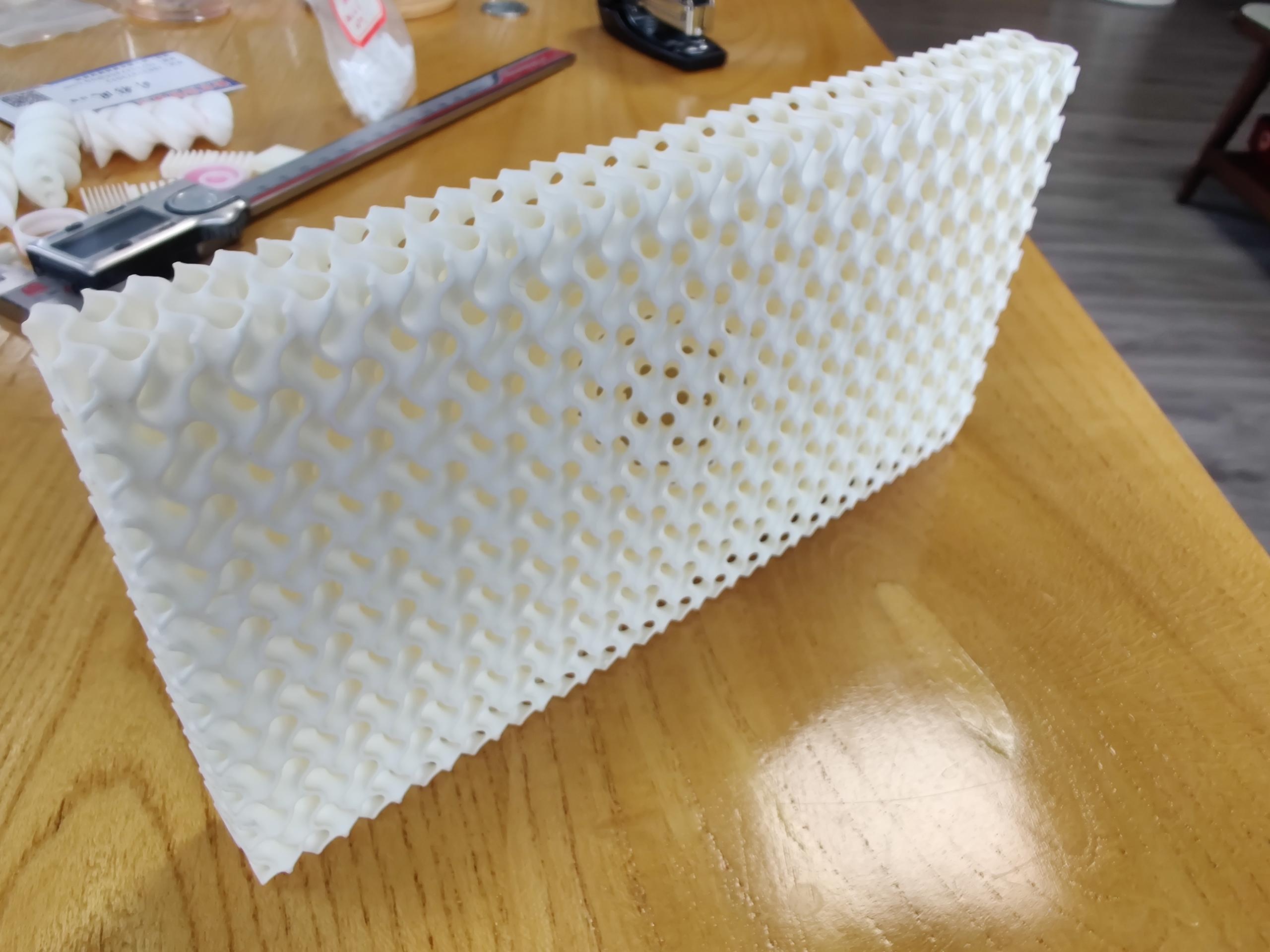 氧化锆过滤板 陶瓷3d打印 氧化锆打印过滤板 3D陶瓷打印